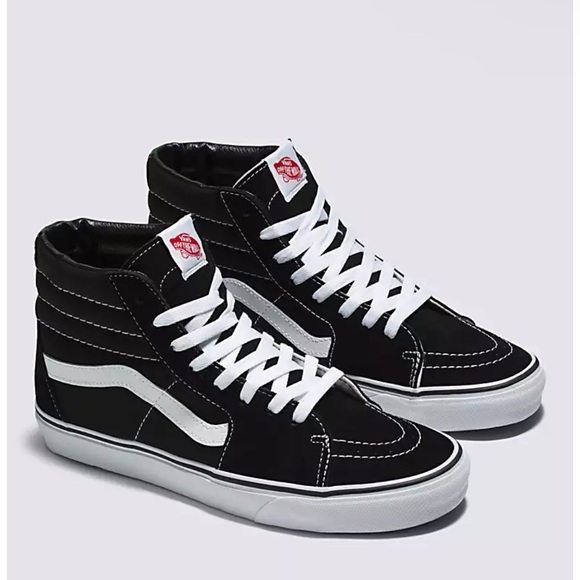 New in Box Vans SK8-Hi Boys Shoe in Black/Black/White Size 5M - Picture 1 of 10